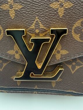 Louis Vuitton Brown Monogram Passy Shoulder Bag with Gold Chain